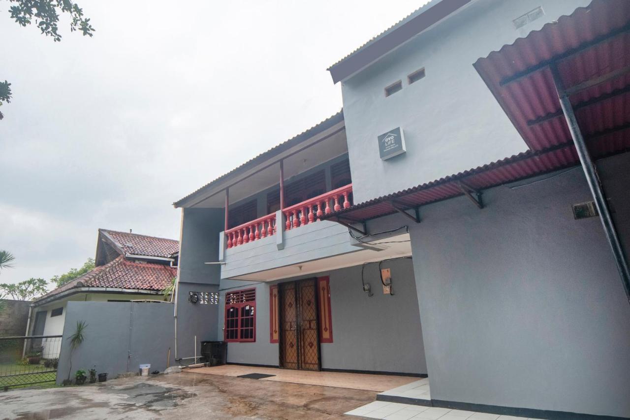 Hotel Oyo Life 3034 Taman Melati à Depok Extérieur photo