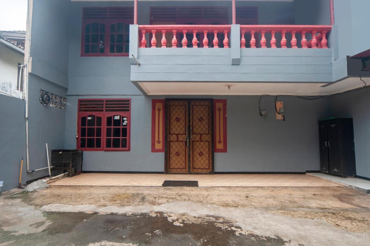 Hotel Oyo Life 3034 Taman Melati à Depok Extérieur photo