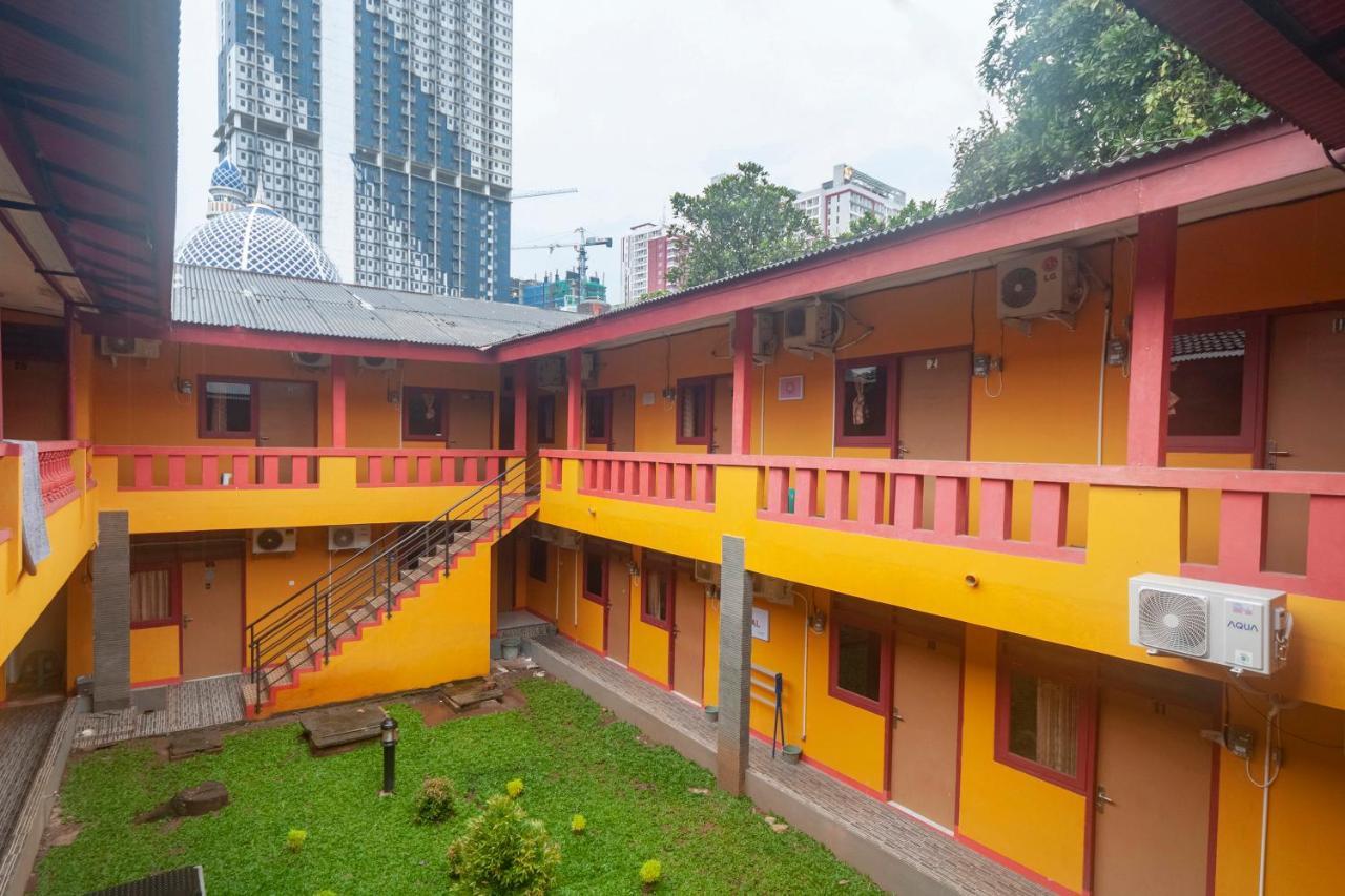 Hotel Oyo Life 3034 Taman Melati à Depok Extérieur photo